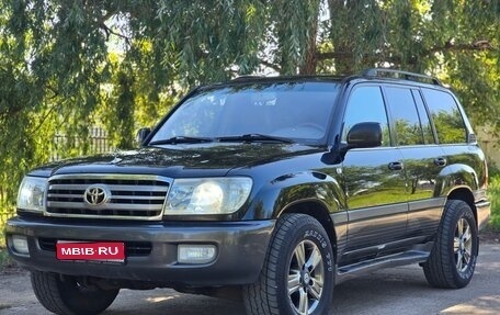 Toyota Land Cruiser 100 рестайлинг 2, 2002 год, 1 690 000 рублей, 1 фотография