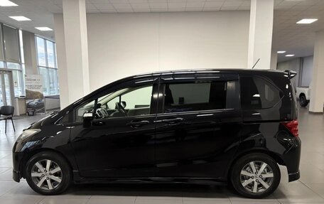 Honda Freed I, 2010 год, 885 000 рублей, 2 фотография