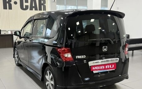 Honda Freed I, 2010 год, 885 000 рублей, 3 фотография