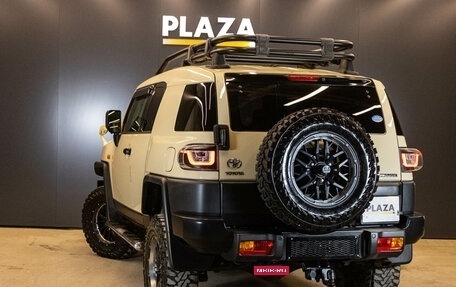 Toyota FJ Cruiser, 2018 год, 4 890 000 рублей, 4 фотография