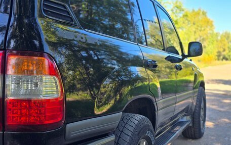 Toyota Land Cruiser 100 рестайлинг 2, 2002 год, 1 690 000 рублей, 8 фотография