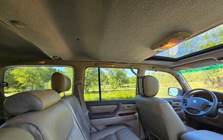 Toyota Land Cruiser 100 рестайлинг 2, 2002 год, 1 690 000 рублей, 22 фотография