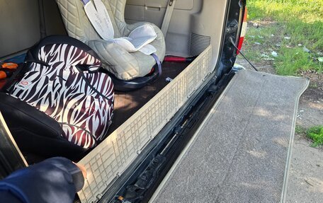 Toyota Land Cruiser 100 рестайлинг 2, 2002 год, 1 690 000 рублей, 19 фотография
