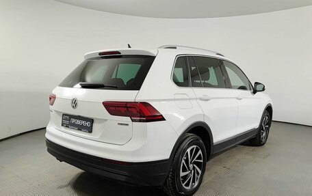 Volkswagen Tiguan II, 2018 год, 2 650 000 рублей, 6 фотография