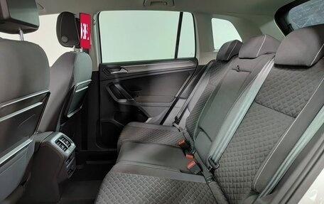 Volkswagen Tiguan II, 2018 год, 2 650 000 рублей, 15 фотография