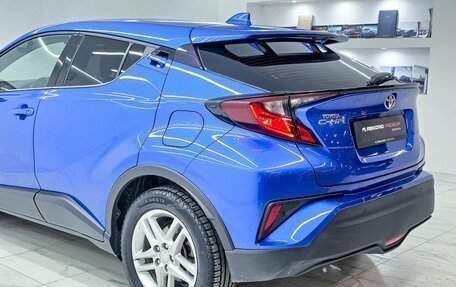 Toyota C-HR I рестайлинг, 2020 год, 3 190 000 рублей, 8 фотография