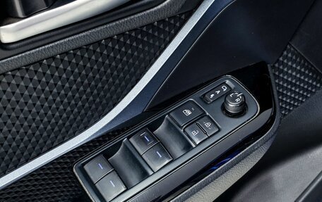 Toyota C-HR I рестайлинг, 2020 год, 3 190 000 рублей, 21 фотография