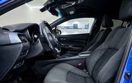 Toyota C-HR I рестайлинг, 2020 год, 3 190 000 рублей, 20 фотография