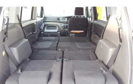 Toyota ISis I, 2013 год, 1 610 000 рублей, 11 фотография