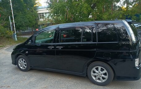 Toyota ISis I, 2013 год, 1 610 000 рублей, 4 фотография