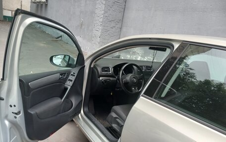 Volkswagen Golf VI, 2012 год, 800 000 рублей, 7 фотография