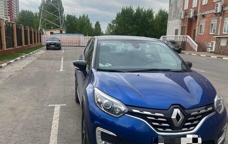 Renault Kaptur I рестайлинг, 2020 год, 1 350 000 рублей, 2 фотография