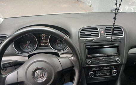 Volkswagen Golf VI, 2012 год, 800 000 рублей, 9 фотография
