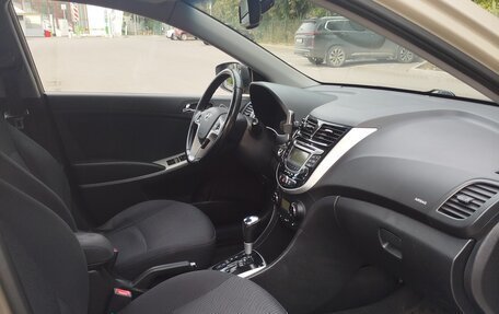 Hyundai Solaris II рестайлинг, 2012 год, 925 000 рублей, 12 фотография
