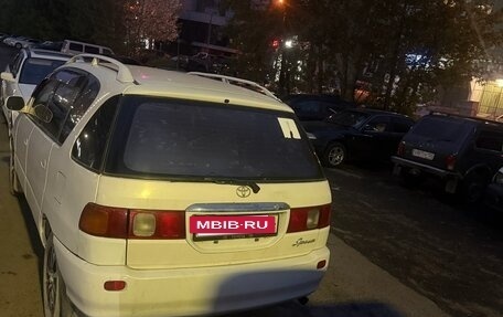 Toyota Ipsum II, 2001 год, 550 000 рублей, 3 фотография