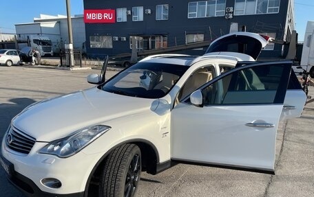 Infiniti QX50 I рестайлинг, 2013 год, 2 000 000 рублей, 3 фотография