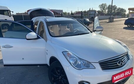Infiniti QX50 I рестайлинг, 2013 год, 2 000 000 рублей, 4 фотография