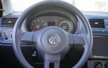 Volkswagen Polo VI (EU Market), 2012 год, 650 000 рублей, 14 фотография