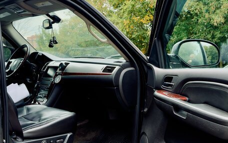 Cadillac Escalade III, 2008 год, 1 300 000 рублей, 8 фотография