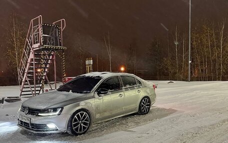 Volkswagen Jetta VI, 2015 год, 990 000 рублей, 3 фотография