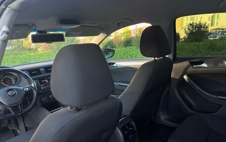 Volkswagen Jetta VI, 2015 год, 990 000 рублей, 14 фотография