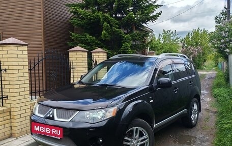 Mitsubishi Outlander III рестайлинг 3, 2008 год, 1 220 000 рублей, 2 фотография
