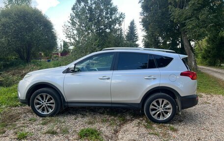Toyota RAV4, 2014 год, 1 650 000 рублей, 2 фотография