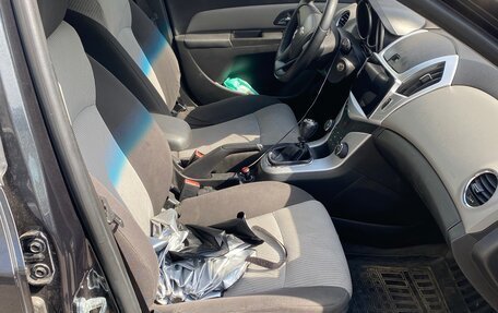Chevrolet Cruze II, 2015 год, 900 000 рублей, 7 фотография