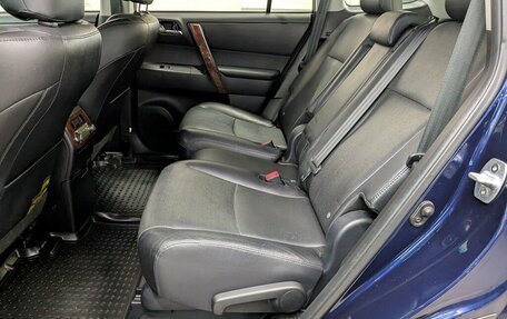 Toyota Highlander III, 2012 год, 2 750 000 рублей, 3 фотография