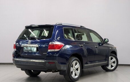 Toyota Highlander III, 2012 год, 2 750 000 рублей, 16 фотография