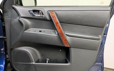 Toyota Highlander III, 2012 год, 2 750 000 рублей, 5 фотография