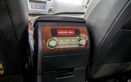 Toyota Highlander III, 2012 год, 2 750 000 рублей, 29 фотография