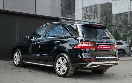 Mercedes-Benz M-Класс, 2015 год, 2 150 000 рублей, 6 фотография