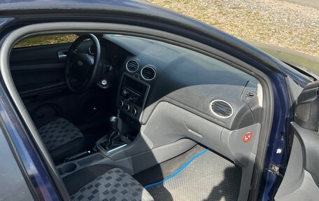 Ford Focus II рестайлинг, 2006 год, 150 000 рублей, 27 фотография