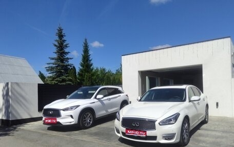 Infiniti Q70 I, 2015 год, 2 450 000 рублей, 1 фотография