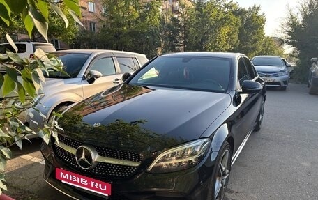 Mercedes-Benz C-Класс, 2019 год, 3 000 000 рублей, 4 фотография