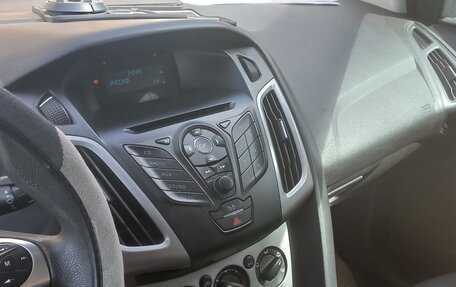 Ford Focus III, 2013 год, 700 000 рублей, 2 фотография