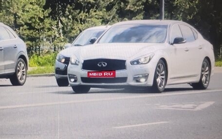 Infiniti Q70 I, 2015 год, 2 450 000 рублей, 2 фотография