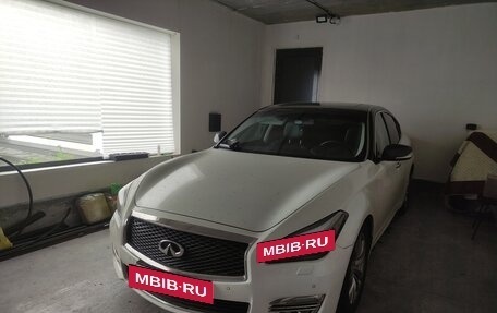 Infiniti Q70 I, 2015 год, 2 450 000 рублей, 6 фотография