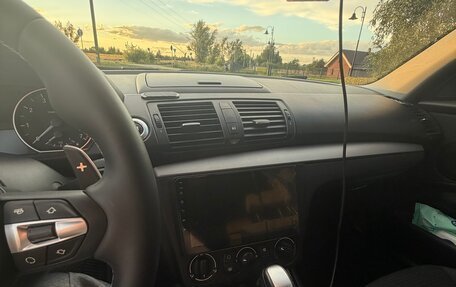 BMW 1 серия, 2010 год, 750 000 рублей, 9 фотография
