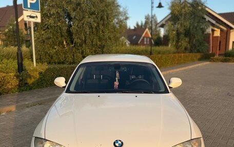 BMW 1 серия, 2010 год, 750 000 рублей, 6 фотография