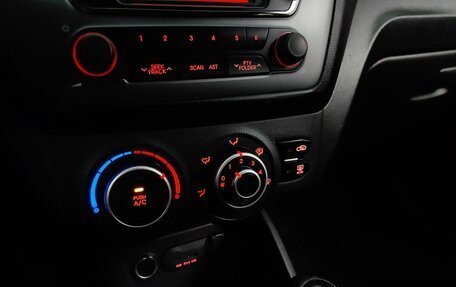 KIA Rio III рестайлинг, 2015 год, 720 000 рублей, 15 фотография