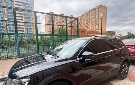 Volkswagen Tiguan II, 2019 год, 2 200 000 рублей, 3 фотография