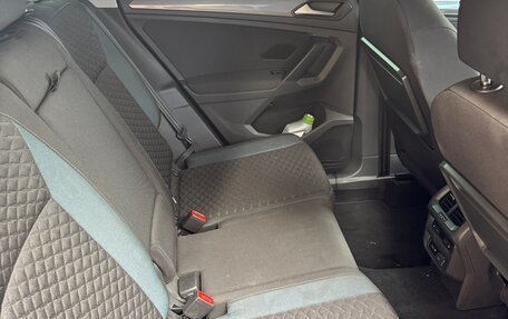 Volkswagen Tiguan II, 2019 год, 2 200 000 рублей, 12 фотография