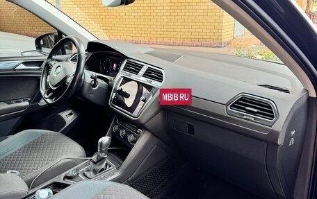Volkswagen Tiguan II, 2019 год, 2 200 000 рублей, 15 фотография