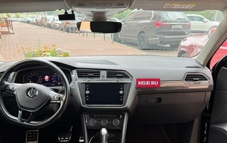 Volkswagen Tiguan II, 2019 год, 2 200 000 рублей, 13 фотография