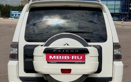 Mitsubishi Pajero IV, 2010 год, 2 050 000 рублей, 8 фотография