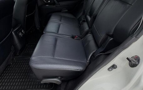 Mitsubishi Pajero IV, 2010 год, 2 050 000 рублей, 19 фотография