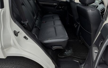 Mitsubishi Pajero IV, 2010 год, 2 050 000 рублей, 18 фотография
