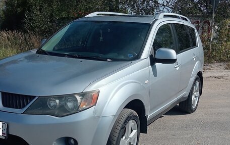 Mitsubishi Outlander III рестайлинг 3, 2008 год, 900 000 рублей, 2 фотография